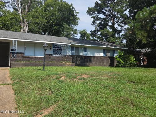 215 Kilkenny Blvd, Jackson, MS, 39209-3746 | Card Image
