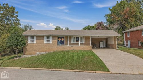1509 Crestview Dr, Paragould, AR, 72450-4839 | Card Image
