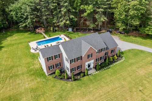 324 Old Harvard Rd, Boxborough, MA, 01719-1800 | Card Image