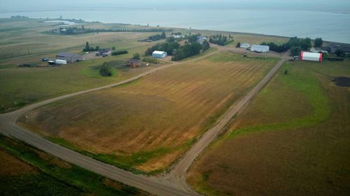 174008A Range Road 214, Rural Vulcan County, AB, T0L1L0 | Card Image