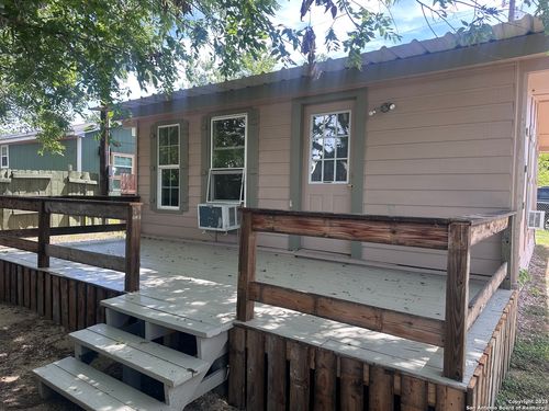 104 2nd St, Stockdale, TX, 78160-6009 | Card Image