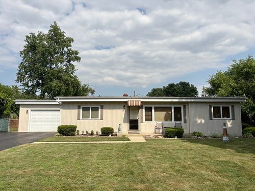 6251 Blackstone Ave, La Grange Highlands, IL, 60525-3813 | Card Image