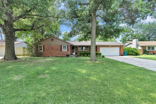 8923 W 11th St N, Wichita, KS, 67212-4026 | Card Image