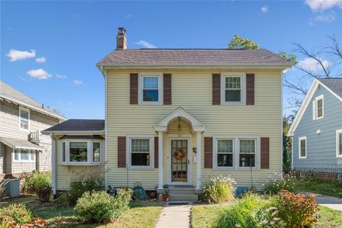 520 22nd St Se, Cedar Rapids, IA, 52403-4212 | Card Image