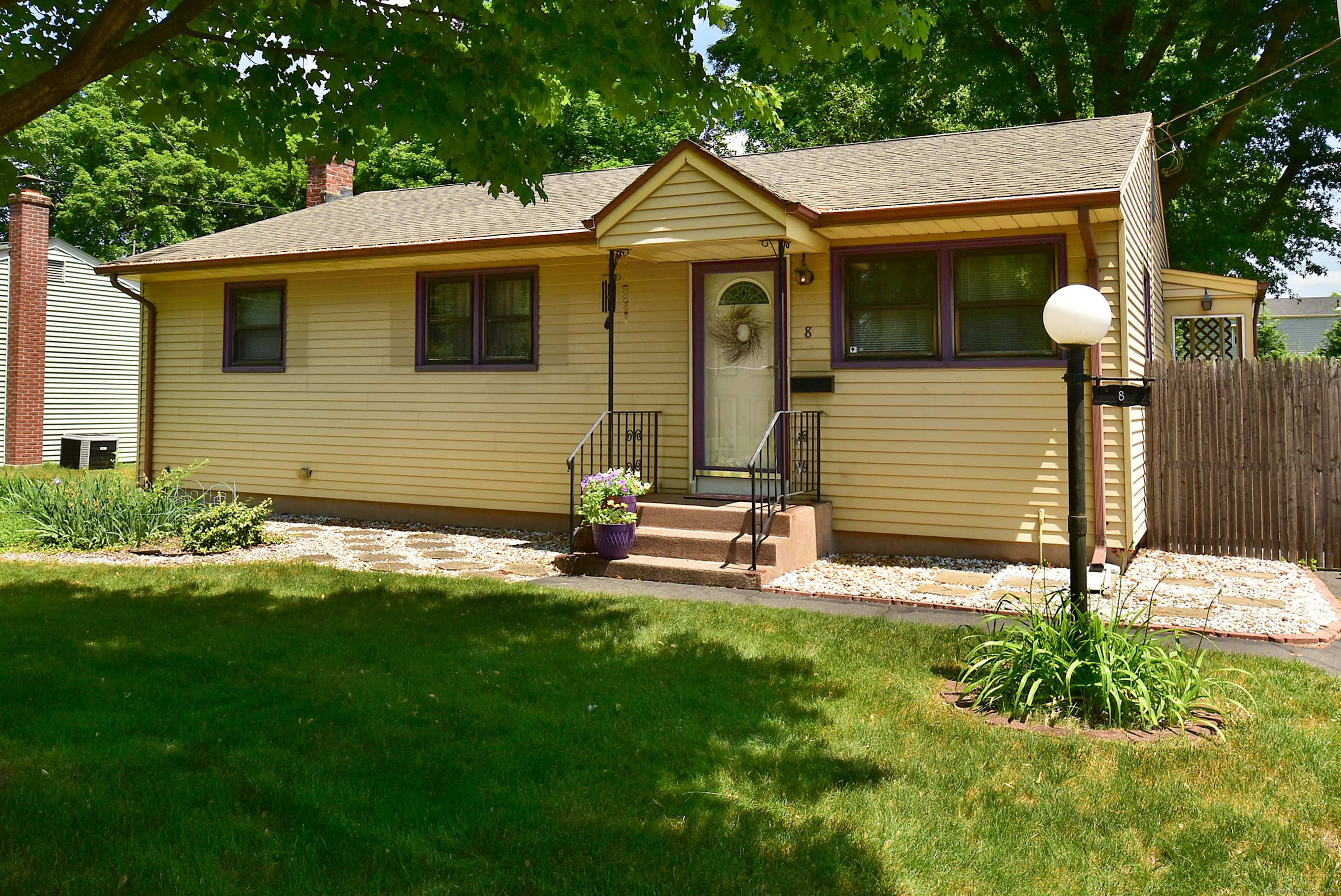 Cardinal Dr, East Hartford, CT 06118
