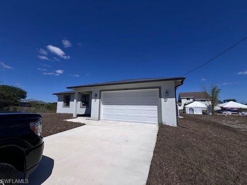 617 Chestnut St E, Lehigh Acres, FL, 33974-4426 | Card Image