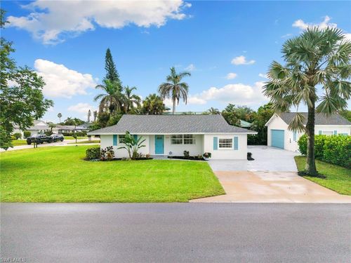 702 107th Ave, NAPLES, FL, 34108-1859 | Card Image