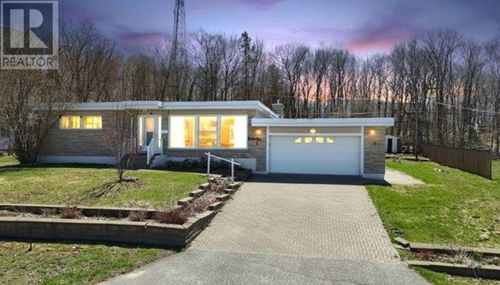 25 Gillanders Rd, Elliot Lake, ON, P5A1W4 | Card Image