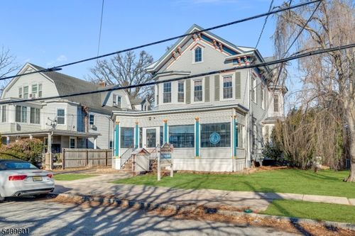 305 E High St, Bound Brook, NJ, 08805-1975 | Card Image