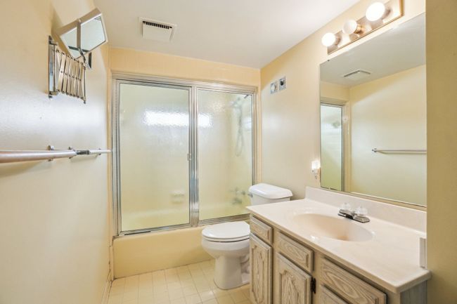 2155 Avondale St, House other with 3 bedrooms, 3 bathrooms and null parking in Sylvan Lake MI | Image 22