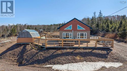1524 Highway 215, Tennecape, NS, B0N0B8 | Card Image