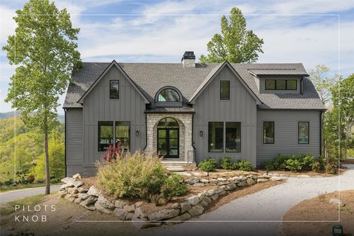 11 Milkweed Trl, Glenville, NC, 28736-0376 | Card Image