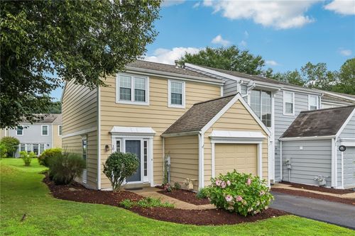 10 Greenwich Ct, Oakmont, PA, 15139-1169 | Card Image