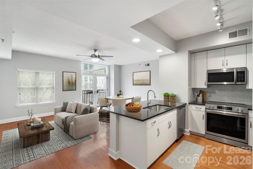 unit-400-1320 Fillmore Ave, Charlotte, NC, 28203-5968 | Card Image