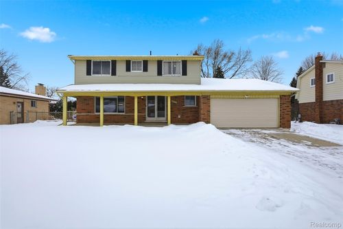 39563 Cadborough Drive, Clinton Charter Township, MI, 48038 | Card Image