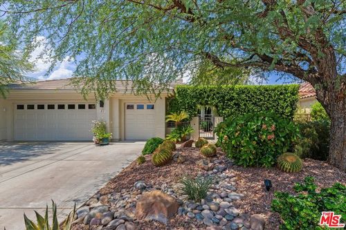 83 Via Las Flores, Rancho Mirage, CA, 92270-5204 | Card Image