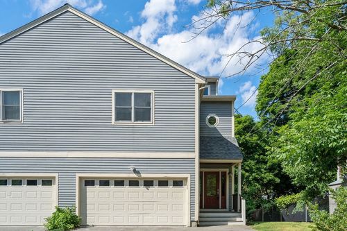 31-31 Florence St, Newton Center, MA, 02459-2847 | Card Image