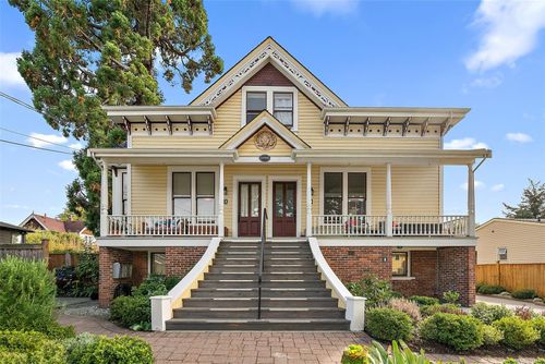 2-1731 Albert Ave, Victoria, BC, V8R1Y9 | Card Image