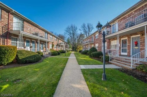 19-800 Old Springfield Ave, Summit, NJ, 07901-1129 | Card Image