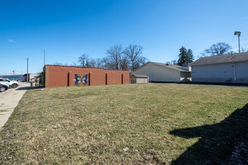 317 E Lake St, SILVER LAKE, WI, 53170-1733 | Card Image