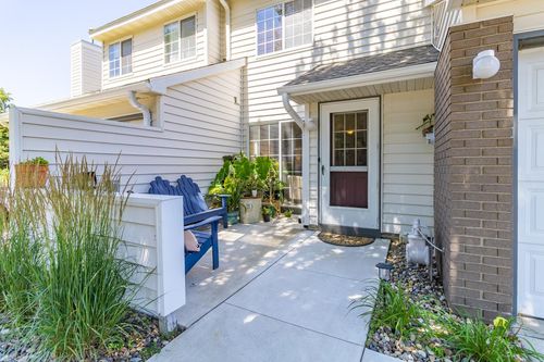 12822 Echo Ln, Apple Valley, MN, 55124-8678 | Card Image