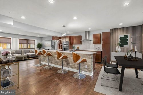 1217 Kater St, PHILADELPHIA, PA, 19147-1817 | Card Image