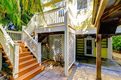 14 Coral Dr, Key West, FL, 33040-6105 | Card Image