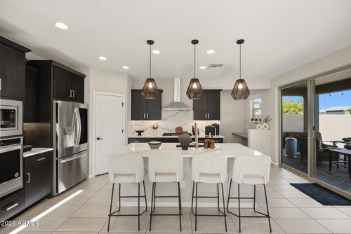 9022 W San Miguel Ave, Glendale, AZ, 85305-2282 | Card Image