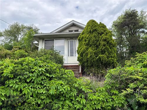 1041 Clinton Rd, Clinton, PA, 15026 | Card Image