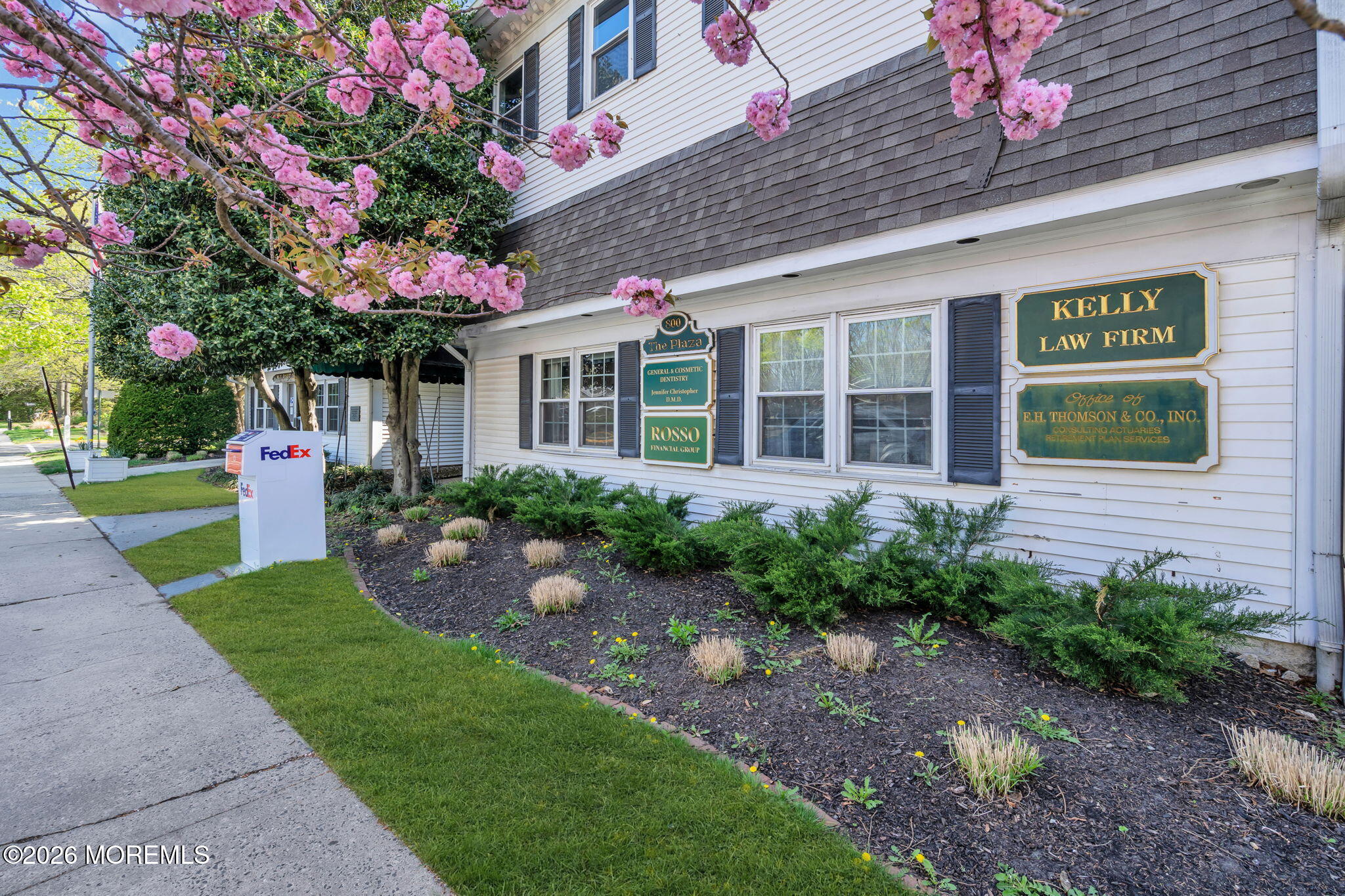1-800 The Plz, Sea Girt, NJ 07753
