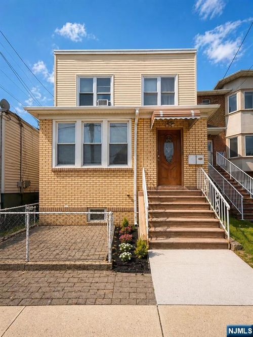 229 5th Street, Fairview, NJ, 07022 | Card Image