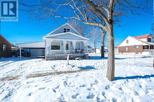 1603 Albert Rd, Windsor, ON, N8Y3R4 | Card Image