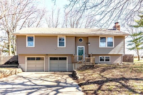 1127 15, Knob Noster, MO, 65336-2299 | Card Image