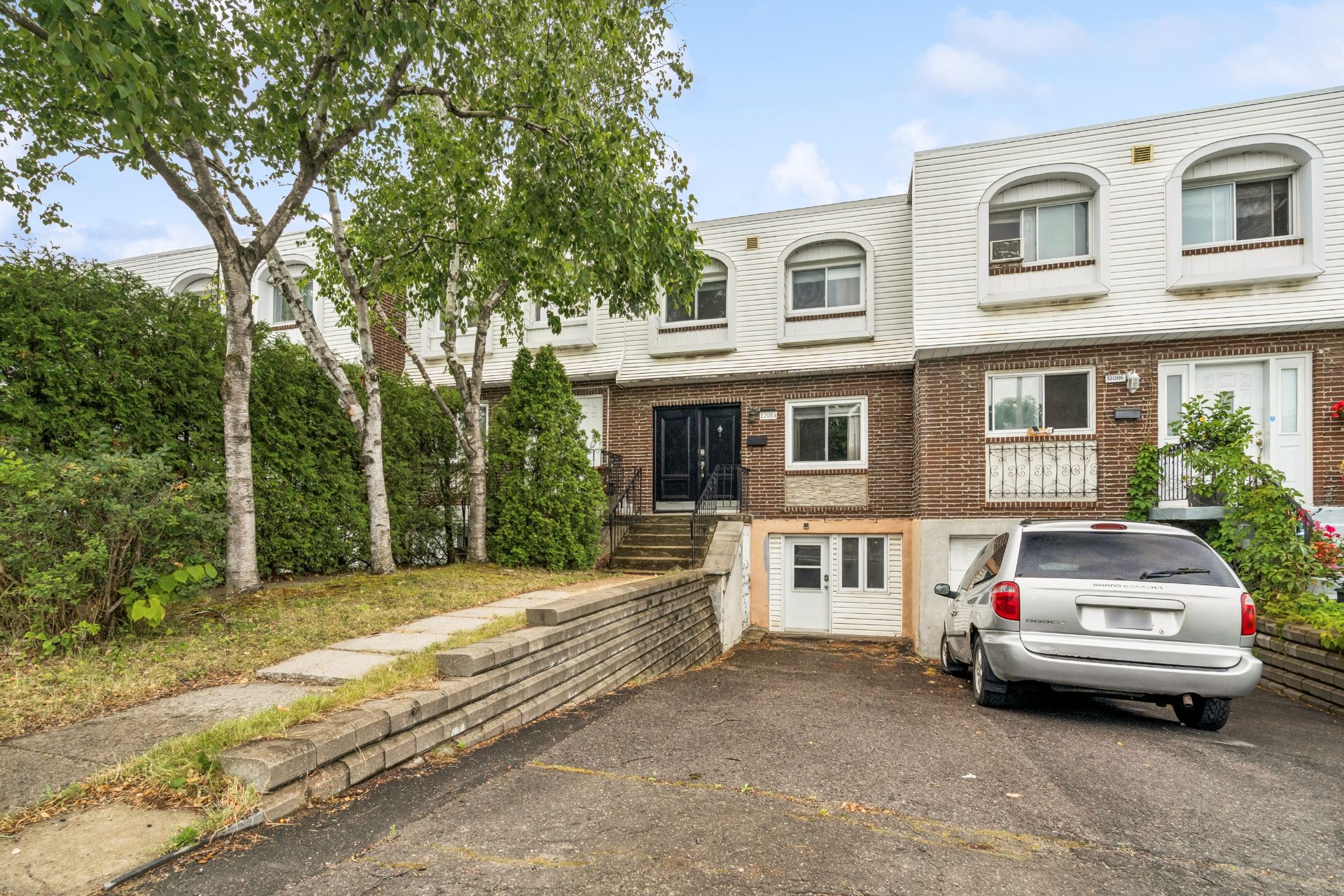 Residential in Montréal (Rivière-des-Prairies/Pointe-aux-Trembles 4