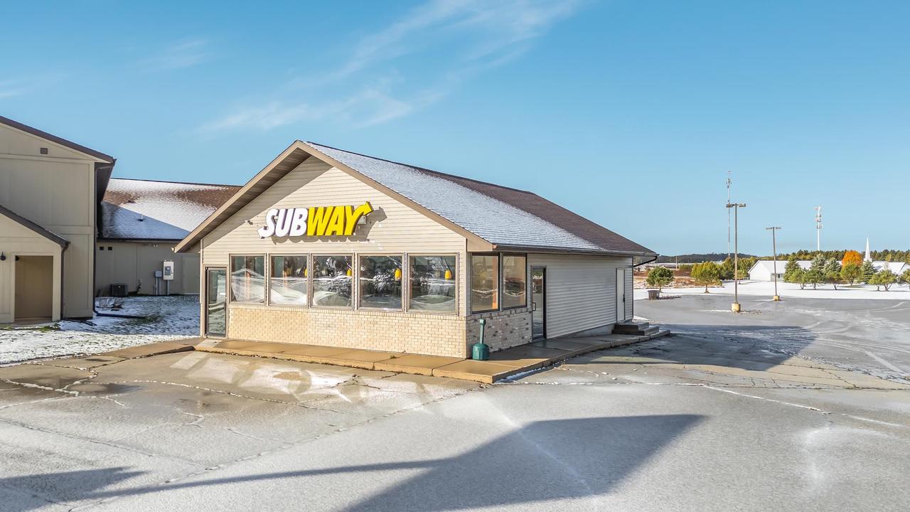 2217 Lake St, Algoma, WI 54201