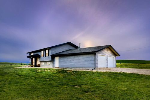 221006 Range Road 212, Cluny, AB, T0J0S0 | Card Image