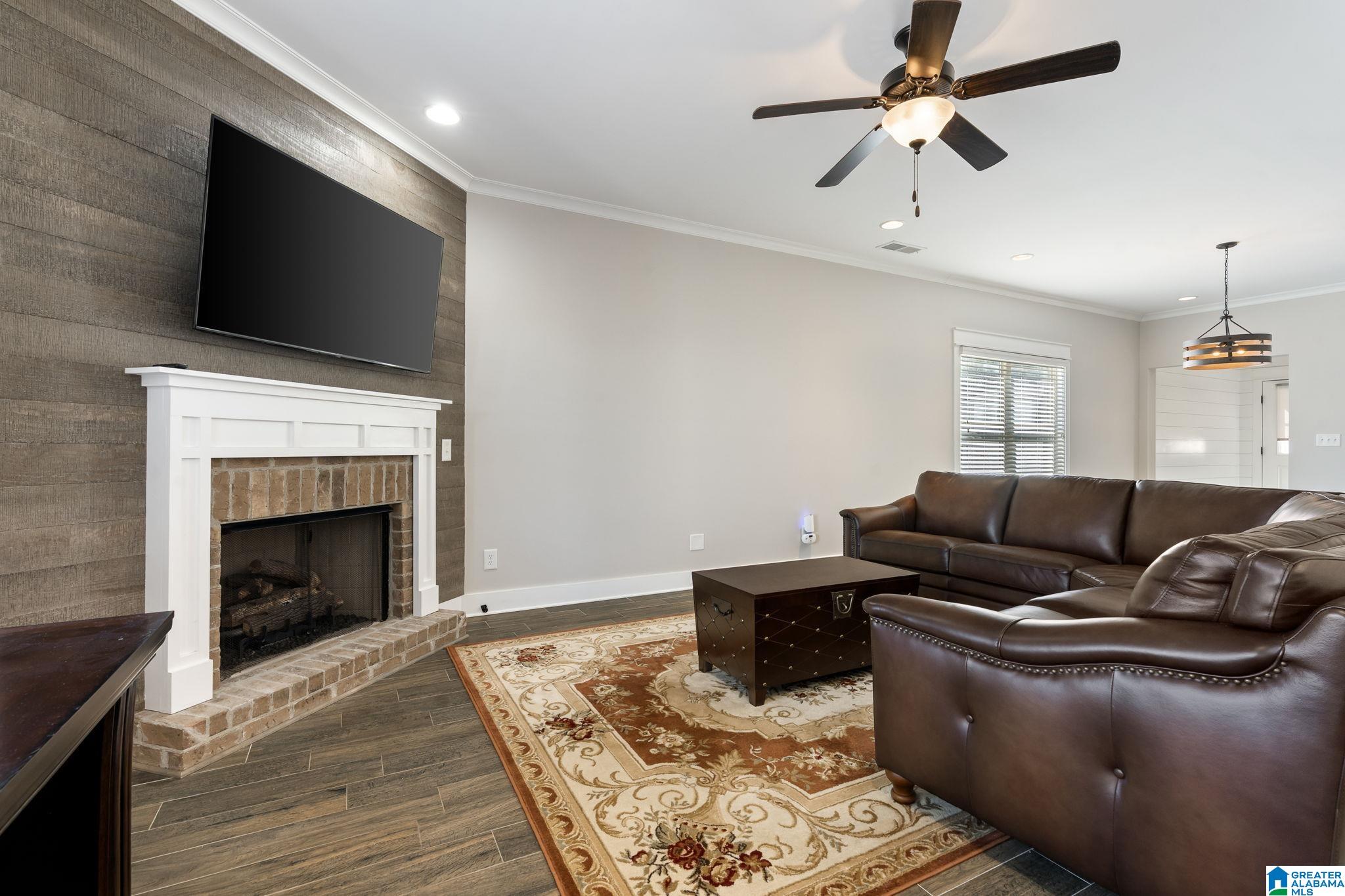 Residential in GARDENDALE 4
