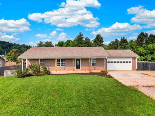 269 Riviera Dr, Newport, TN, 37821-5609 | Card Image
