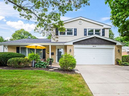 3014 N Dryden Pl, Arlington Heights, IL, 60004-1604 | Card Image