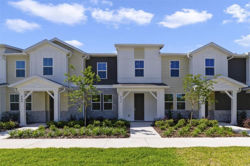 686 Lola Ln, OVIEDO, FL, 32765-6747 | Card Image
