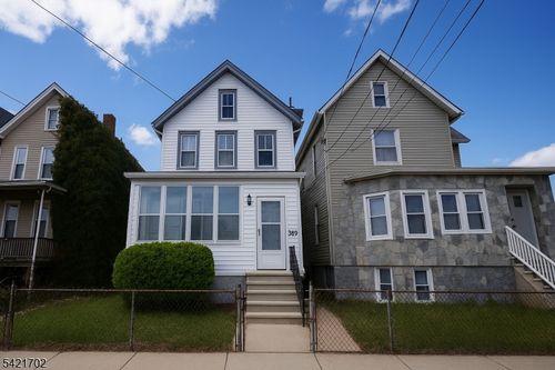169 Oakwood Pl, Orange, NJ, 07050-3807 | Card Image