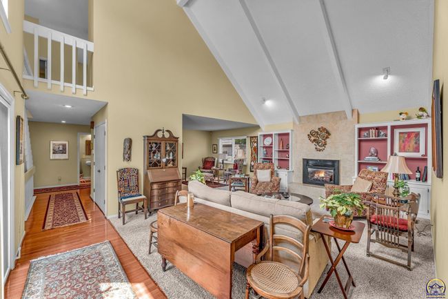 13 Sw Pepper Tree Ln, Townhouse with 4 bedrooms, 4 bathrooms and null parking in Topeka KS | Image 17