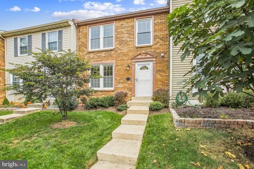 5519 Whitfield Ct, FAIRFAX, VA, 22032-3846 | Card Image