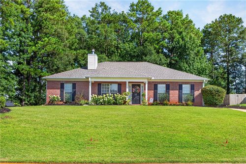 2402 Waterford Dr, Valley, AL, 36854-2670 | Card Image
