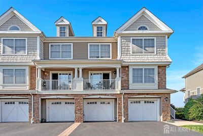 6 Raritan Reach Road, Townhouse with 2 bedrooms, 2 bathrooms and null parking in South Amboy NJ | Image 2