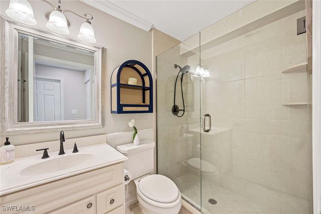APT-201 - 2450 Old Groves Rd, Condo with 2 bedrooms, 2 bathrooms and null parking in Naples FL | Image 21