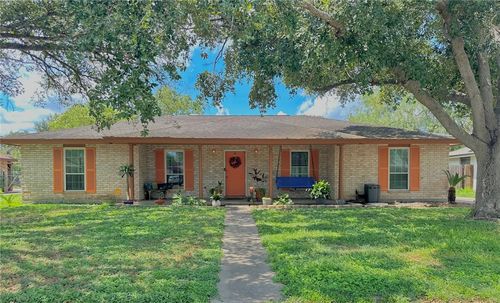 1509 Lewis St, Kingsville, TX, 78363-6633 | Card Image