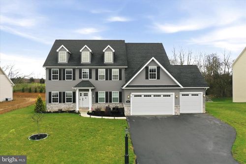 171 Delanie Dr, GREENCASTLE, PA, 17225-8784 | Card Image