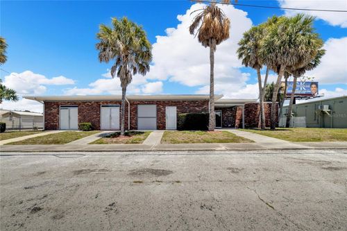 111 Flamingo Dr, APOLLO BEACH, FL, 33572-2617 | Card Image