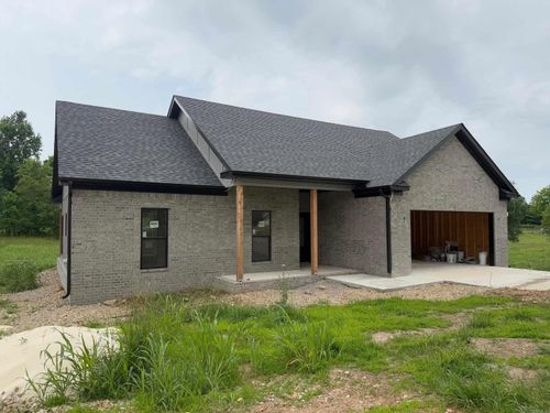 28 Sisney Dr, Ash Flat, AR, 72513-8804 | Card Image